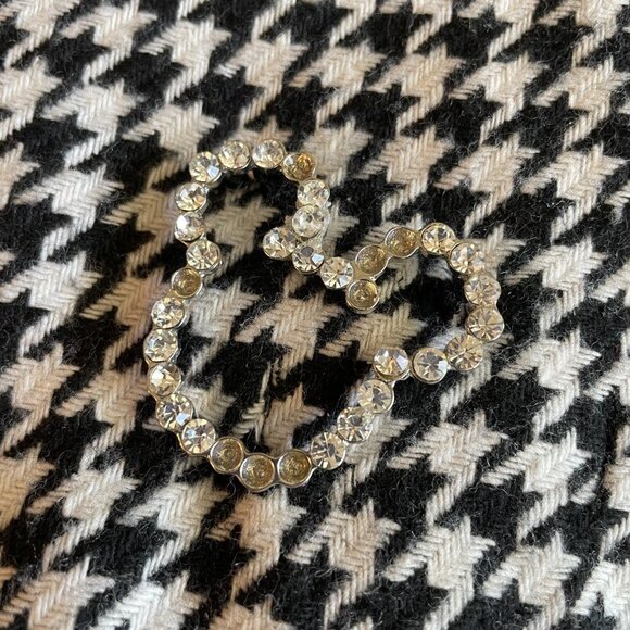 Disney Houndstooth Scarf with Mickey Rhinestone Brooch Black White - Picture 2 of 3